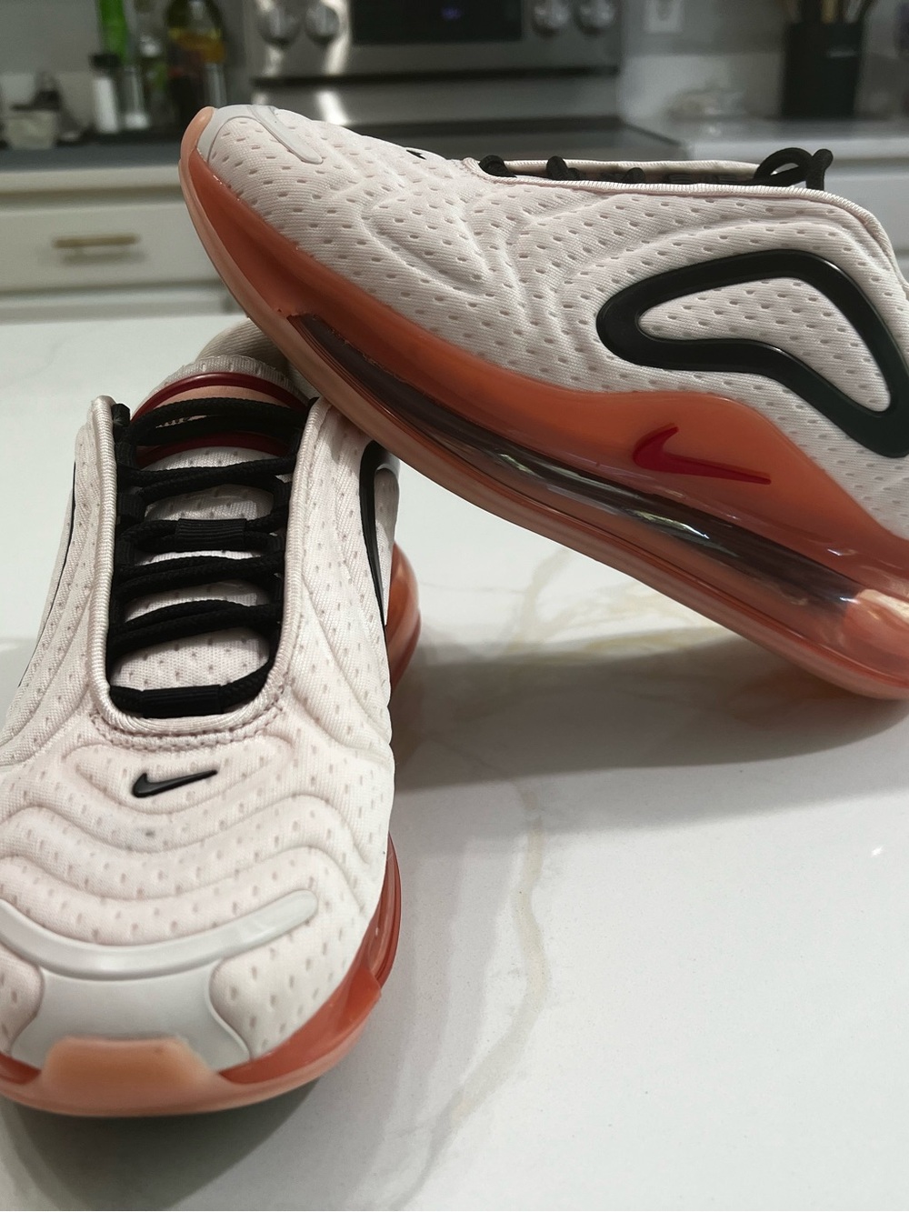 Nike Air Max 720 Light Soft Pink Coral Women’s Size 6 – Like New